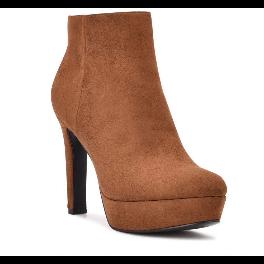 Nine West Glowup 02 Women's High Heel Ankle Boots8, Medium Brown